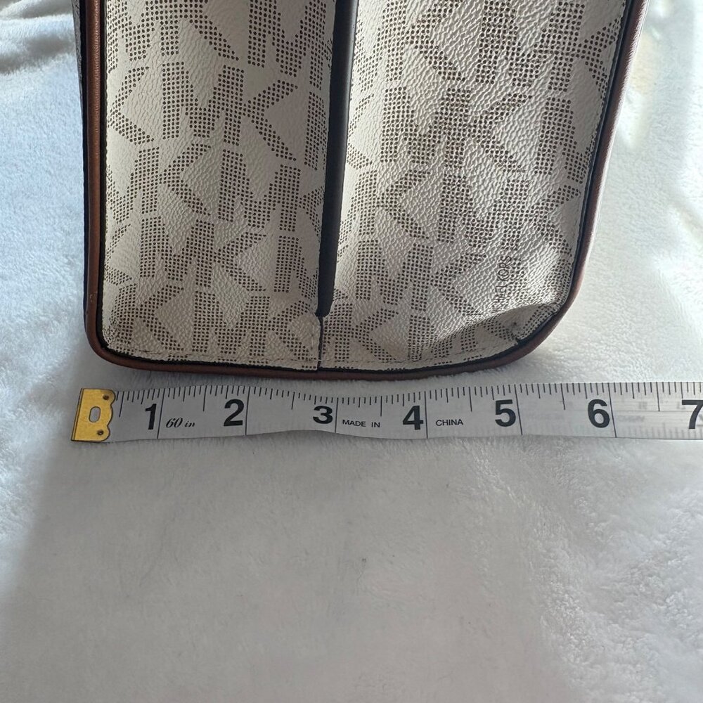 Michael Kors Logo Cream & Brown Canvas & Leather Tote Bag With Detachable Strap - Picture 5 of 16